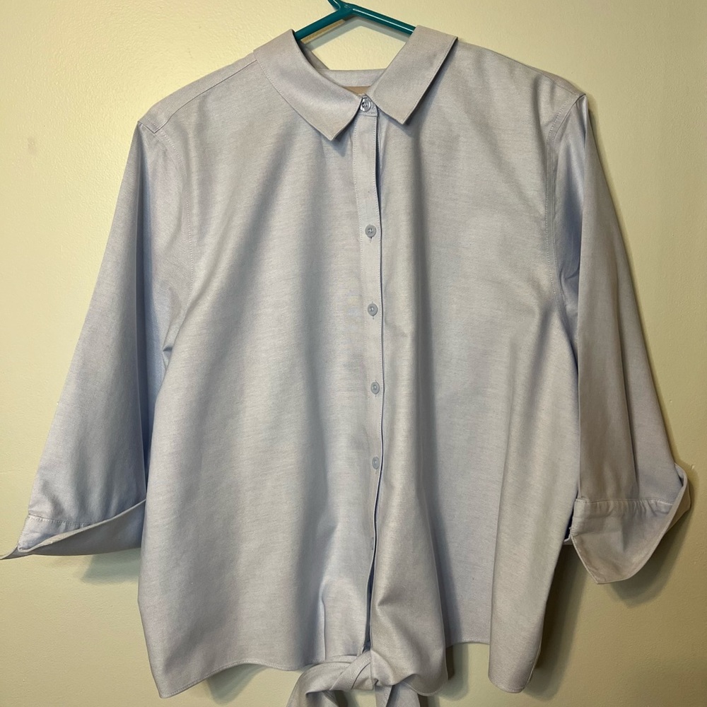 Chicos crop top, tie at waist. Chicos size 3 blue button up